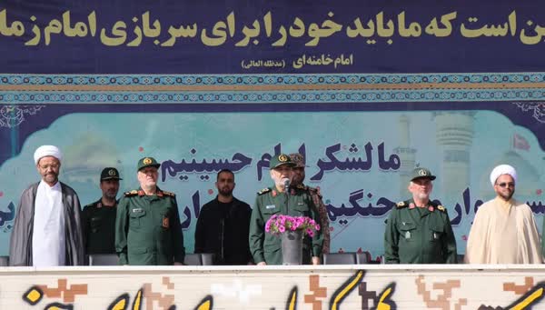 سرلشکر سلامی: سپاه در دل سختی‌ها و در میدان شهادت رویید و رشد کرد