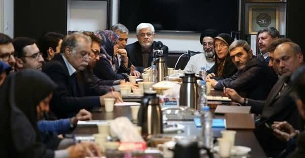 رایزنی احزاب اصلاحات با چهره‌های اصلاح‌طلب برای ورود به انتخابات