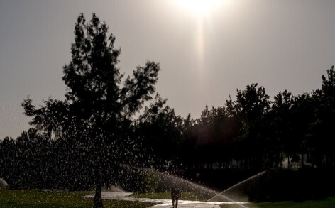 هوای تهران گرمتر میشود/ پیشبینی وزش باد شدید و خیزش گرد و خاک