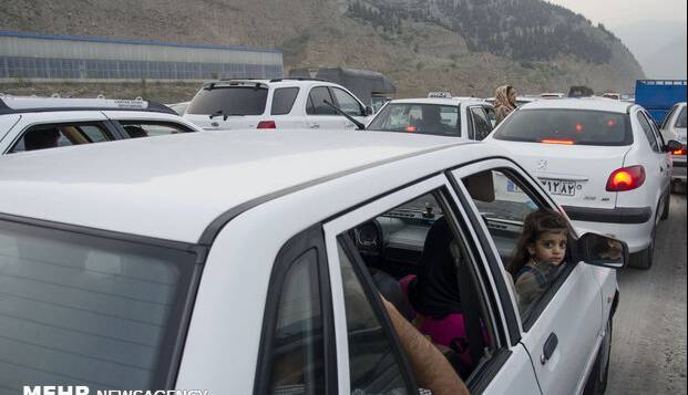 تصادف زنجیره ای ۴ خودرو در آزادراه تهران-پردیس؛ ترافیک سنگین است