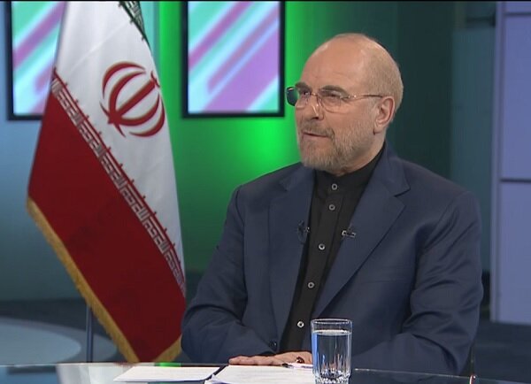 قالیباف: شعارم در این دوره «خدمت و پیشرفت »است/دنبال تحول هستم