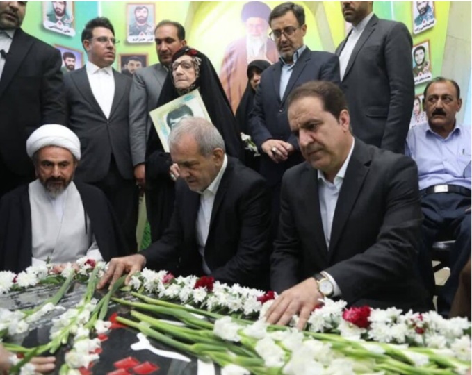 احترام به مقام شامخ شهدا نخستین برنامه رئیس‌جمهور در ایلام