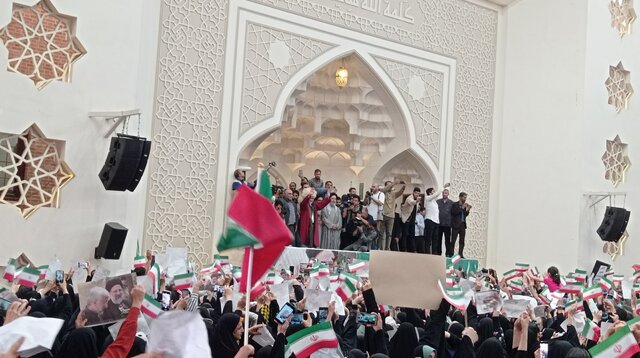 شرط رسیدن به قله استفاده از نیروهای مستعد کشور است