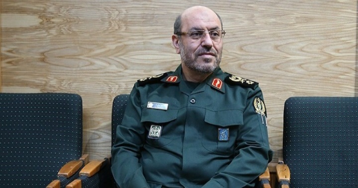دهقان: دشمن باید ثابت کند می‌خواهد مسائل از طریق مذاکره حل شود