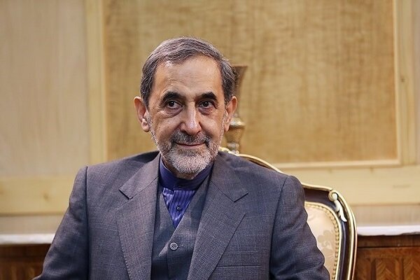 ولایتی: غنی‌سازی خط قرمز ایران است