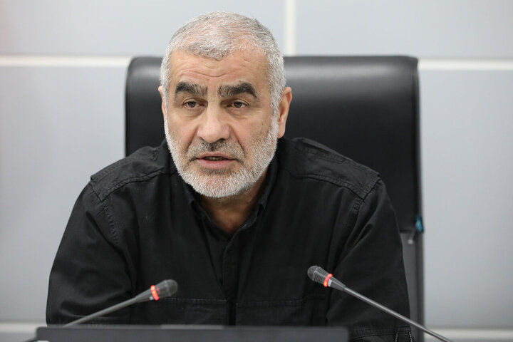  نیکزاد: تنگه هرمز دشمن را به فلاکت انداخته است