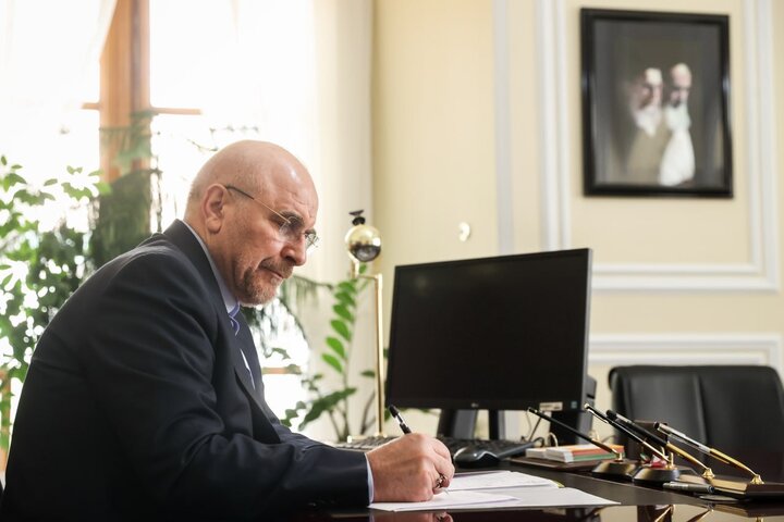 قالیباف قهرمانی تیم ملی کشتی آزاد ایران را تبریک گفت