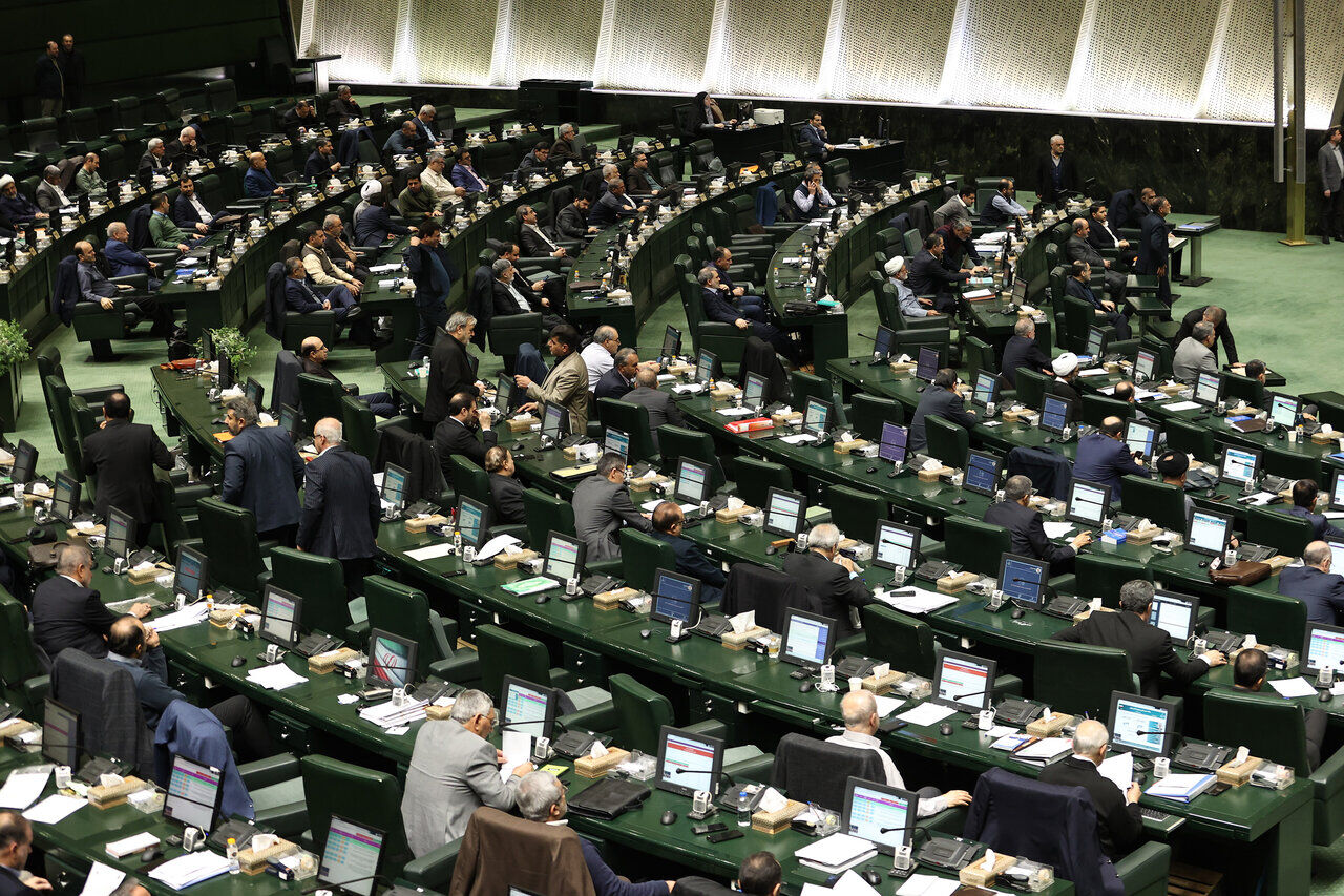  اعلام وصول ۲ سوال ملی نمایندگان از وزرای اقتصاد و میراث فرهنگی