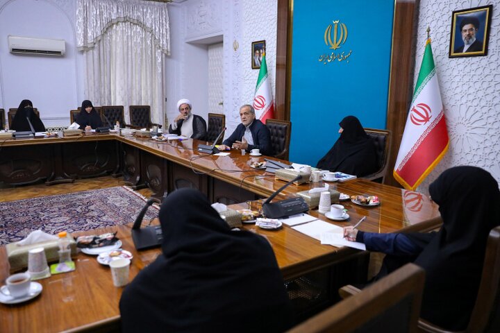 پزشکیان: امکان‌پذیر نیست صرفاً دستور بدهیم و انتظار داشته باشیم نسل جدید از ما تبعیت کند