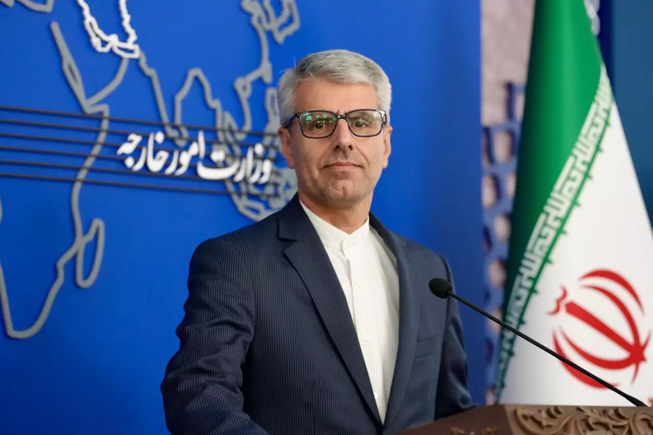 بقایی: خانواده شهید صدیقی نماد عزت ملت ایران‌ هستند