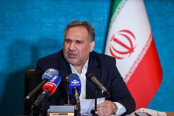 حسینی: واحد پول ملی ریال باقی میماند/مردم نگران نباشند