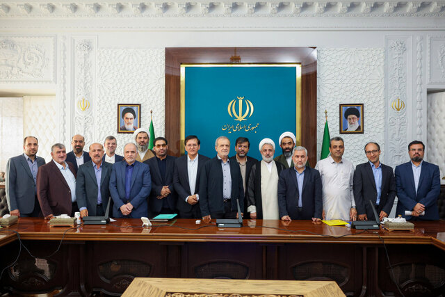 پزشکیان در دیدار اعضای کمیسیون حقوقی و قضایی مجلس و مسئولان ستاد مبارزه با مواد مخدر: