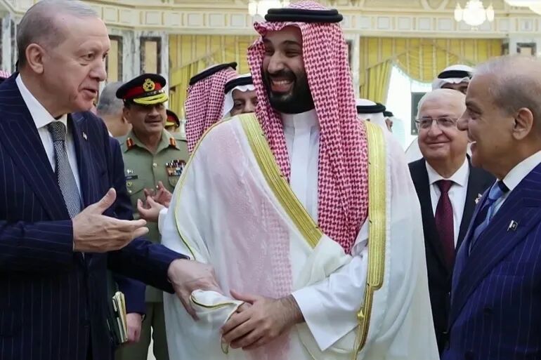 هشدار احزاب ترکیه: ائتلاف سهجانبه، ارتش ترکیه را به جنگی بدون حد و مرز میکشاند