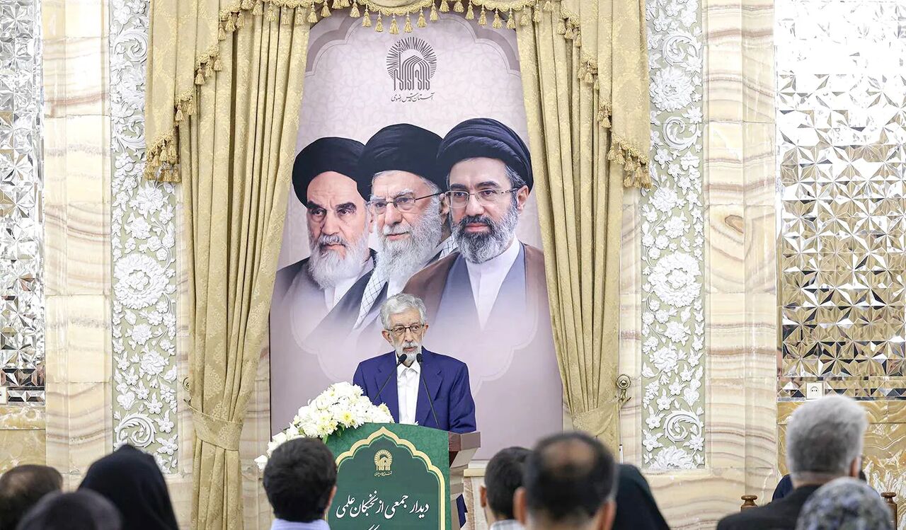  حدادعادل: امکانات کشور را باید صرف تربیت نسل جوان کرد