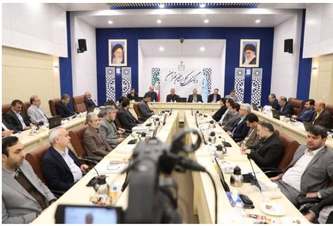 بایگانی پرونده «چای دبش» فضای یک اتاق را کامل اشغال کرده است