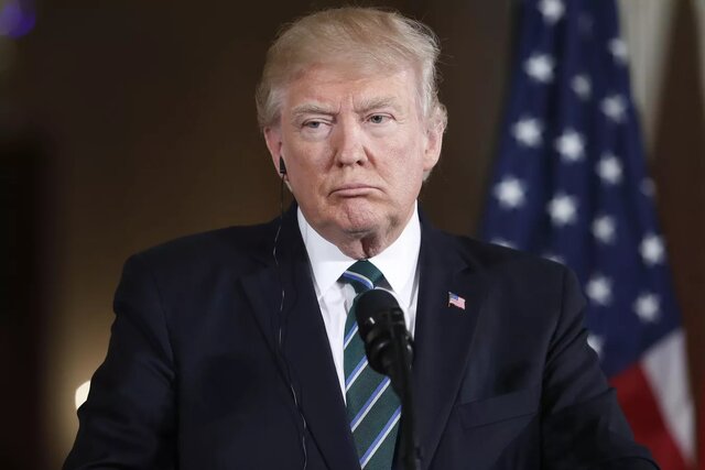 ترامپ مدعی شد: تحویل ۳۰ تا ۵۰ میلیون بشکه نفت ونزوئلا تحت تحریم‌ها به واشنگتن