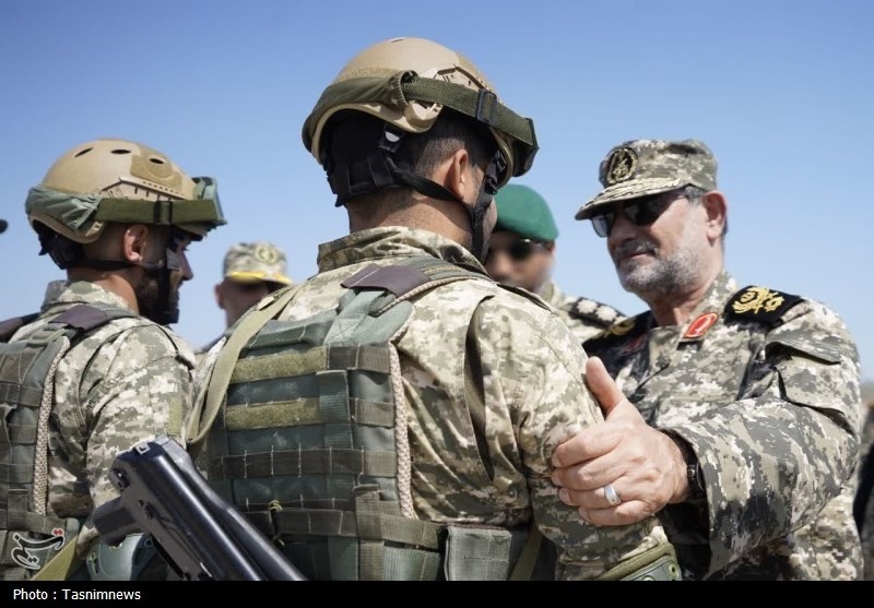 دریادار تنگسیری: برای بستن تنگه هرمز آماده‌ایم