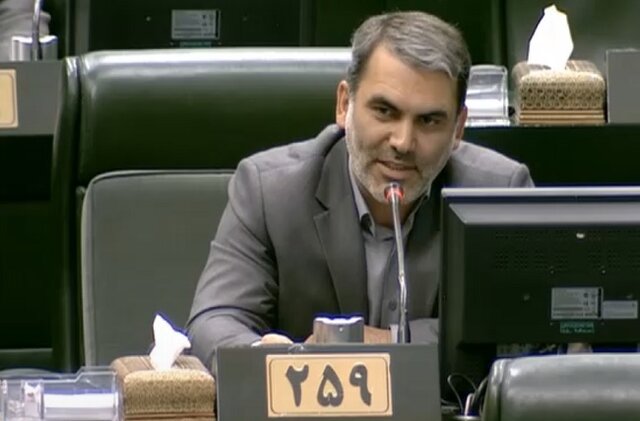 زنگنه: باید به مردم امید دهیم/ وابستگی بودجه به نفت افزایش پیدا کرده است