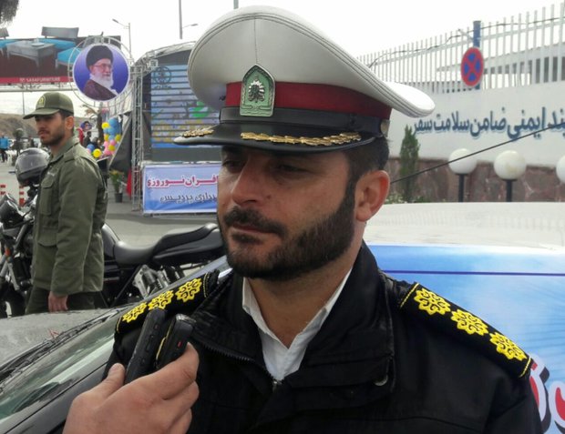 عبور از چراغ قرمز برای خودروی شخصی ۵ نمره منفی و برای اتوبوس ۱۰ نمره